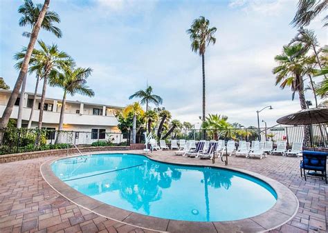 motels in laguna beach ca.